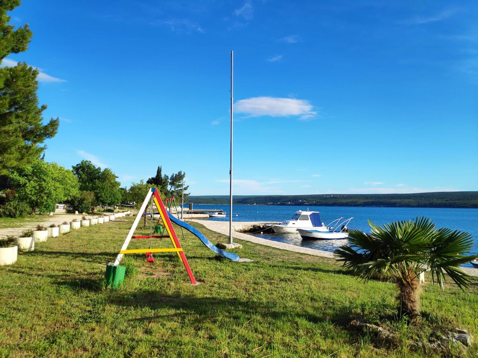 Villa Punta Blava - Beach Front, Ideal For Family Vacation With Kids, Large Terraces With Sea View, Internet, Netflix, No Pets Allowed 奥布罗瓦茨 外观 照片