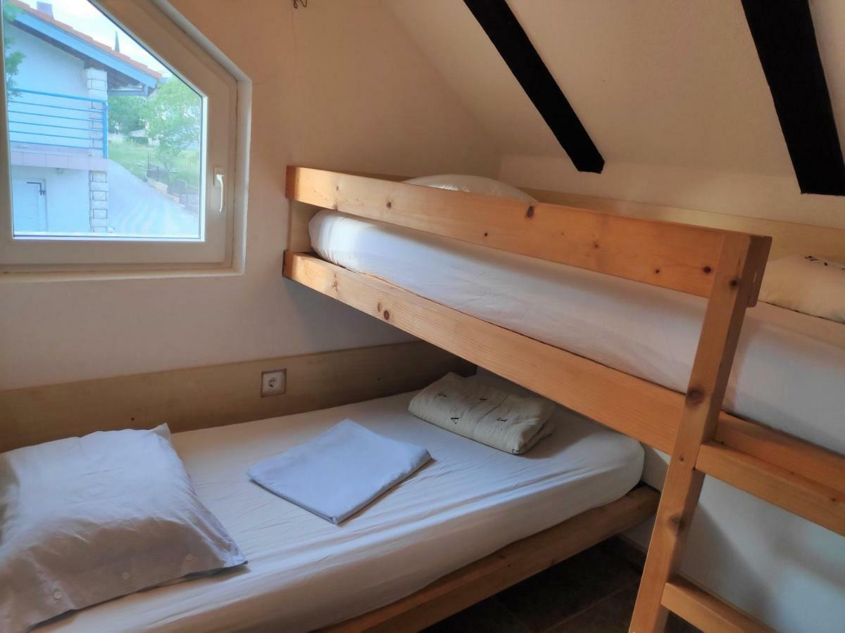Villa Punta Blava - Beach Front, Ideal For Family Vacation With Kids, Large Terraces With Sea View, Internet, Netflix, No Pets Allowed 奥布罗瓦茨 外观 照片