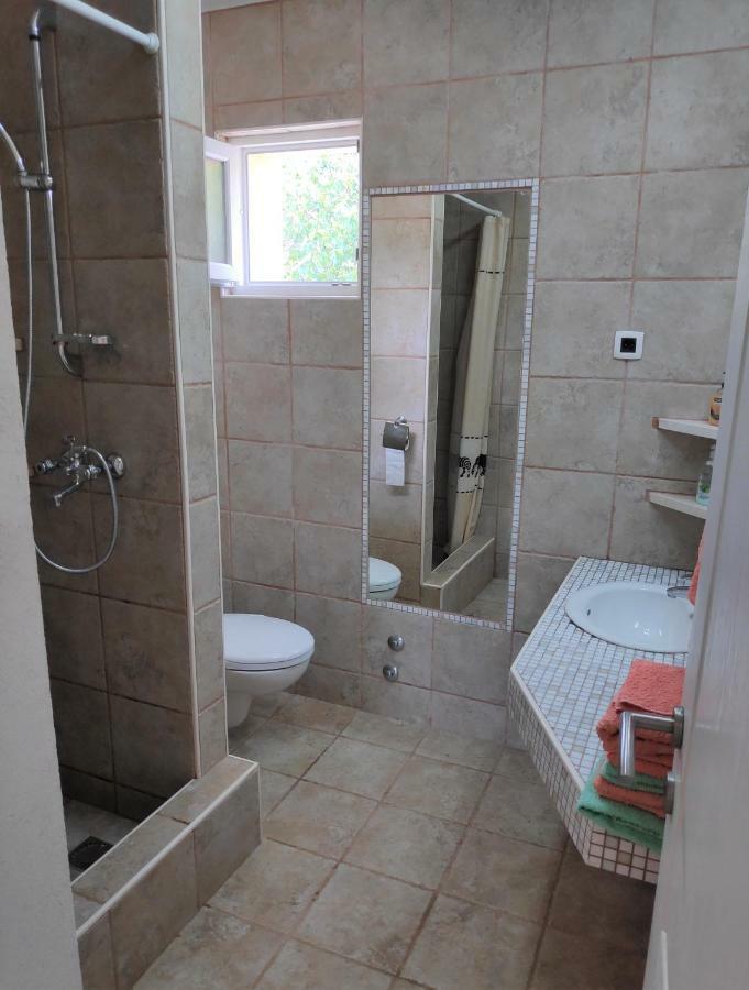 Villa Punta Blava - Beach Front, Ideal For Family Vacation With Kids, Large Terraces With Sea View, Internet, Netflix, No Pets Allowed 奥布罗瓦茨 外观 照片