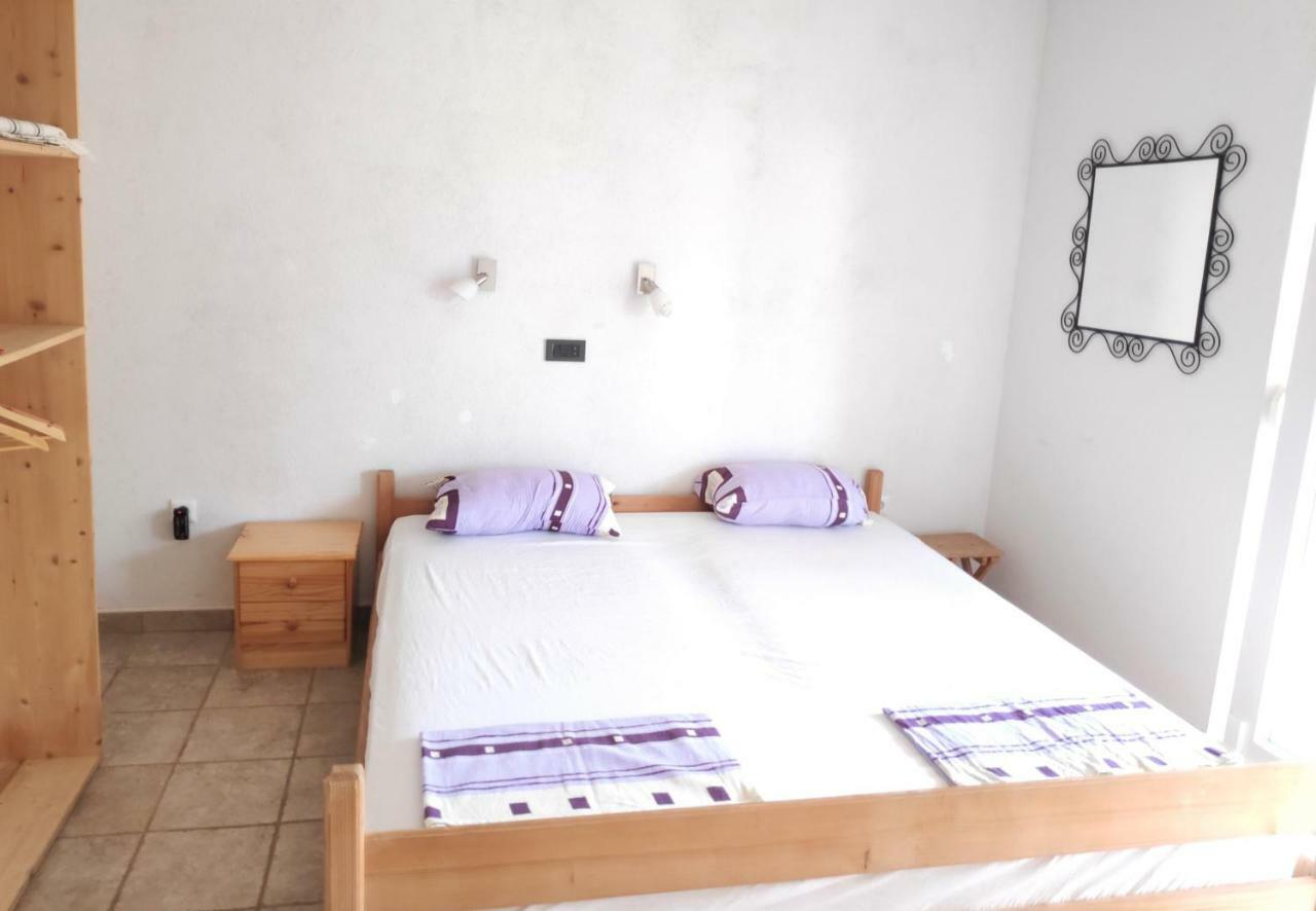 Villa Punta Blava - Beach Front, Ideal For Family Vacation With Kids, Large Terraces With Sea View, Internet, Netflix, No Pets Allowed 奥布罗瓦茨 外观 照片