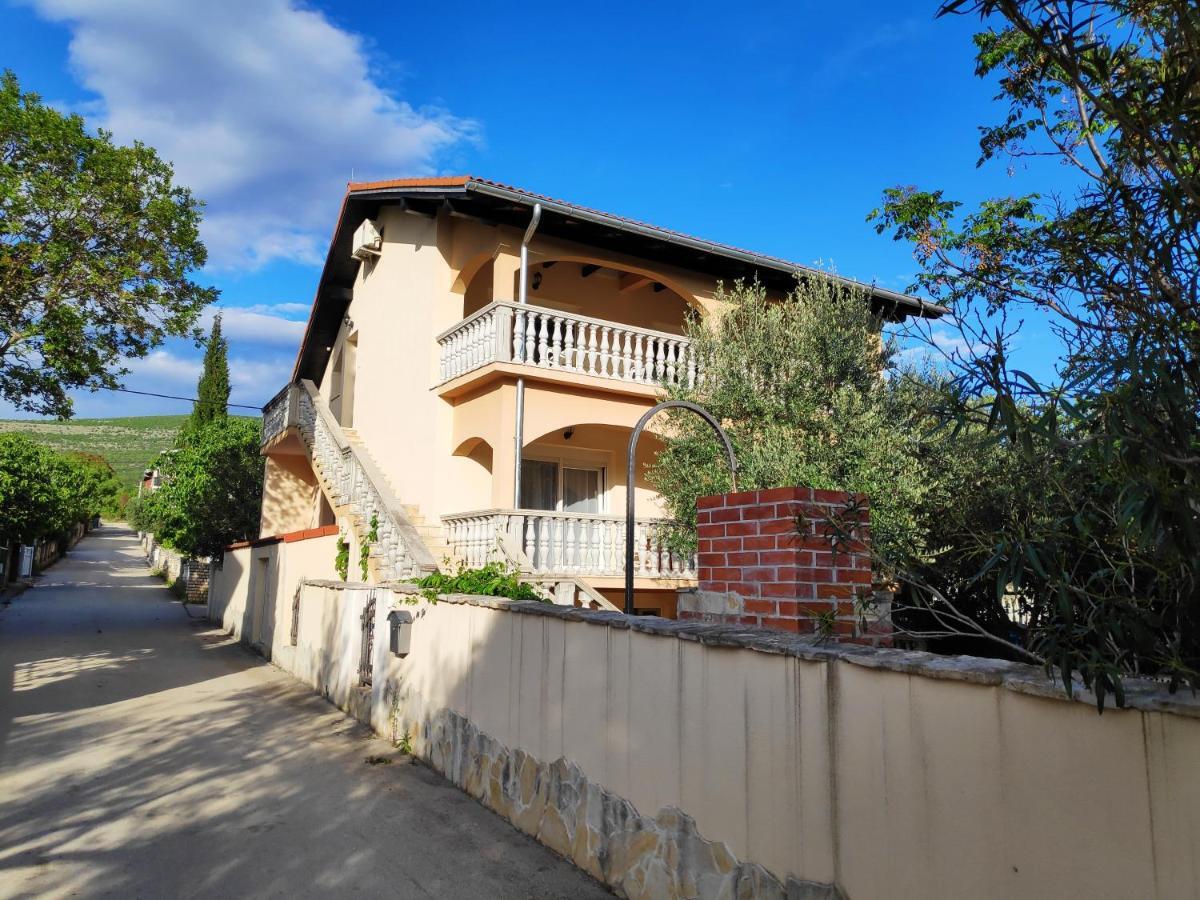 Villa Punta Blava - Beach Front, Ideal For Family Vacation With Kids, Large Terraces With Sea View, Internet, Netflix, No Pets Allowed 奥布罗瓦茨 外观 照片